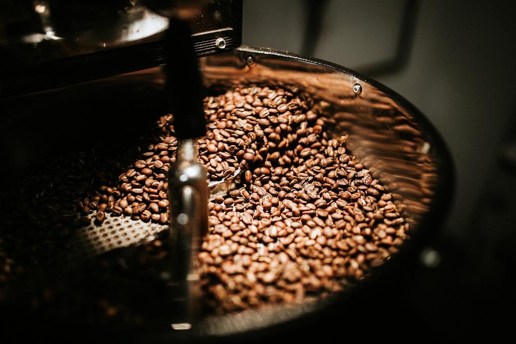 Roasted arabica coffee beans
